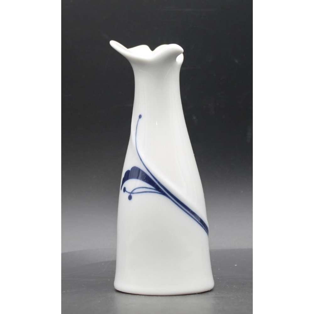 Dansk Flora Blue White Porcelain Bud Vase Japan Sculptural Floral 5.5"